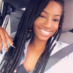 Meet your Posher, Chrissy